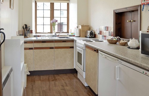 West Heslerton Cottage | Cow Pasture Cottage - UK2297