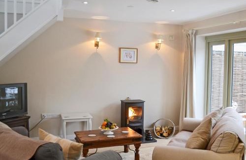 Pembury House | Cox Cottage - Pqqq