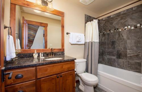 Fraser House | Cozens Pointe Building I Unit I201 by Stay Winter Park