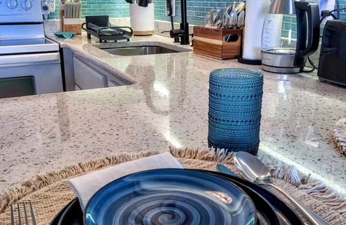 Ocean City Condo | Coziest New Beachfront! King Bed, Direct Sea View!