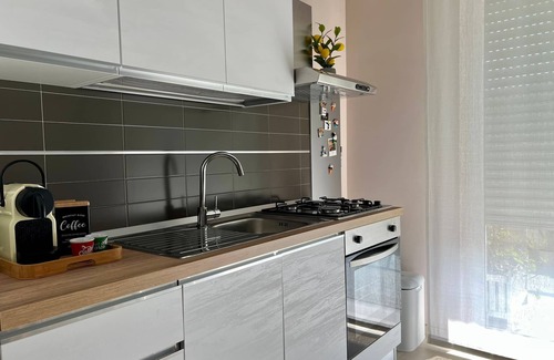Roseto degli Abruzzi Condo | Cozy 1-bedroom condo with AC, WiFi 50 meters from the beach in Roseto!