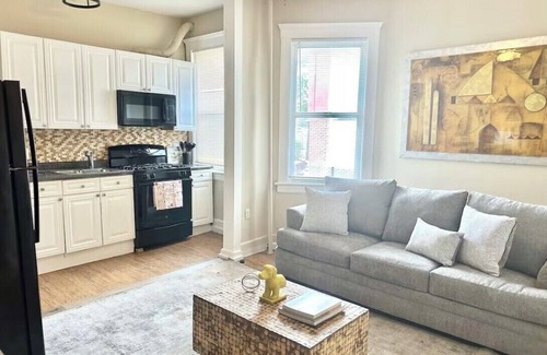 New Rochelle Apartment | Cozy 1-bedroom apartment in tranquil New Rochelle with AC, WiFi