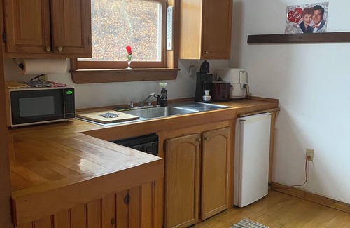 Port Jervis Apartment | Cozy 1-bedroom apartment with AC, WiFi in charming Port Jervis