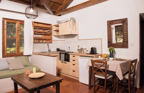 Tragana Apartment | Cozy 1-bedroom apartment overlooking the Ionian sea.