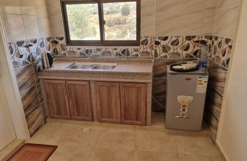 Wadi Musa Apartment | Cozy 1-bedroom apartment in amazing Petra with WiFi, AC