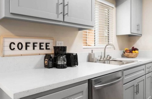 Hawthorne Apartment | Cozy 1-BR Apartment in Hawthorne, close to So-Fi, Intuit Dome, Forum and more