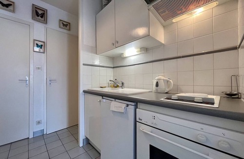 Boyardville Apartment | Cozy 1BR Apartment Near Beach & Shops – Sleeps 3, Parking Included