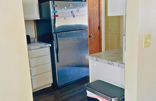 Vadnais Heights Apartment | Cozy 2-bedroom apartment + Office,Yard 12 Min to Twin Cities