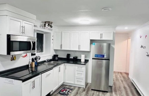 Terra Nova Apartment | Cozy 2 Bedroom Apartment near St.John's airport with lockbox key Entrance.