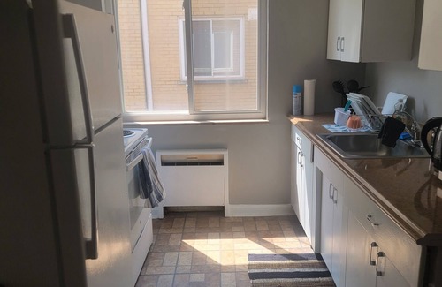 Deer Park Apartment | Cozy 2 bedroom Apartment close to kenwood mall and all major amentiies