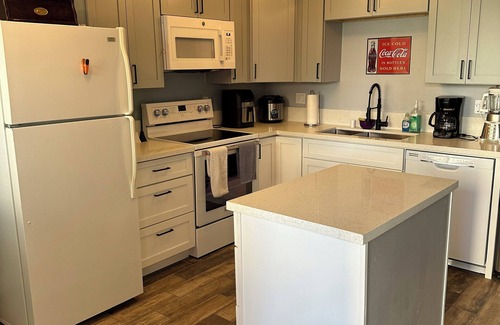 Canyon Gate Apartment | Cozy 2-bedroom apartment in delightful Las Vegas with WiFi, AC