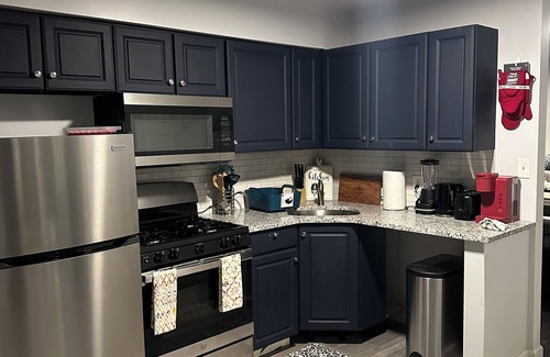 Linwood Apartment | Cozy 2-bedroom apartment with AC and WiFi in awesome Boothwyn