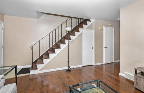 Dayton Apartment | Cozy 2 bedroom apartment