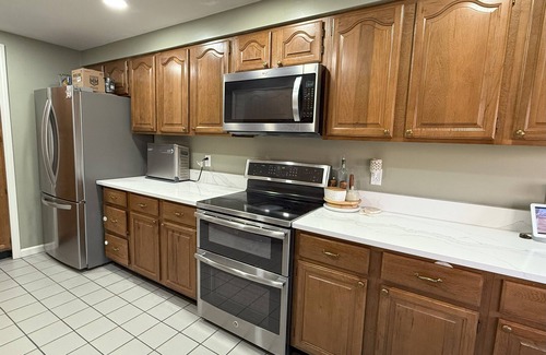 Shrewsbury Condo | Cozy 2-bedroom condo in the heart of Shrewsbury.