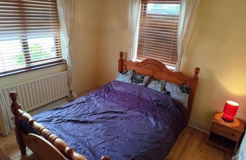 Castlebar House | Cozy 2 bedroom House, Castlebar Town, near to Westport, Achill & Clifden