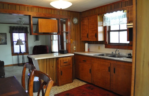 Scott House | Cozy 2 bedroom offering privacy and convenience located in the HUB of Scott, LA