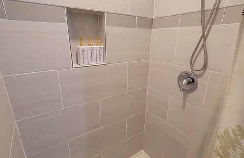 Denton Apartment | Cozy 2-Bedroom Private Apartment in charming Denton. Centrally Located