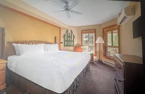 Blackcomb Resort | Cozy 2-bedroom resort with fitness room, WiFi in tranquil Whistler