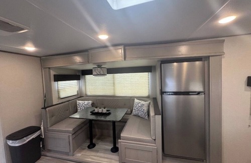 Galliano House | Cozy 2-bedroom RV in brilliant Galliano with AC