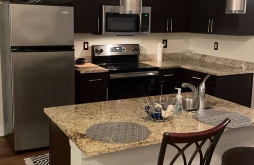 Piedmont Heights Condo | Cozy 2 bedroom