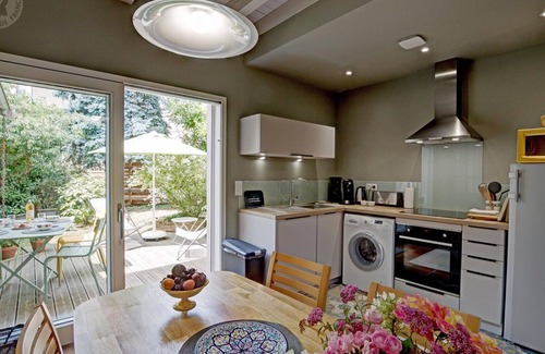 Saint-Galmier Cottage | Cozy 2-BR Home with Terraces, Garden, and Modern Amenities in Saint-Galmier