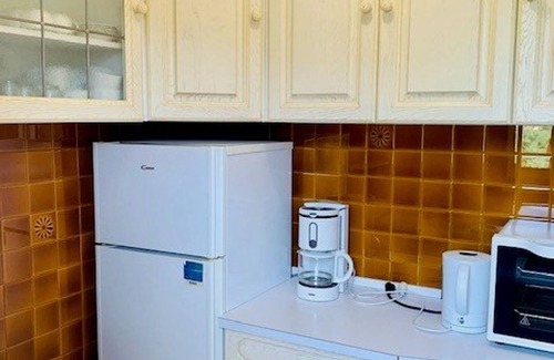 Amelie-les-Bains-Palalda Apartment | Cozy 2-Bedroom Apartment for 4 with Balcony, WiFi, Garage, and Lift in Amélie-les-Bains