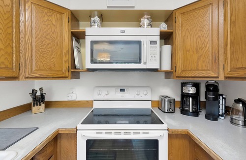 Rose Park House | Cozy 2BD Home minutes from heart of Missoula - fenced backyard great for dogs!