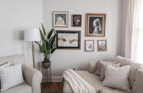 West Orange Apartment | Cozy 2BR 5min to NYC Train and 10min to Seton Hall