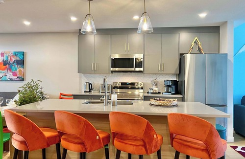 Harvie Heights Apartment | Cozy 2BR Retreat with Stunning Views of Rundle MT