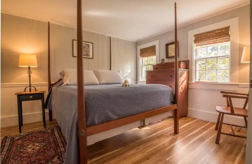 Walpole Other | Cozy 3 bedroom Cottage on Farm with great outdoor space 10 min to Bellows Falls
