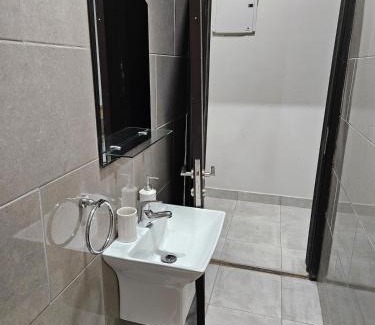 Adenta Villa | Cozy 3 bedroom house in Frafraha
