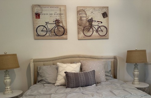 Thomasville Apartment | Cozy 3 Bedroom “Suite Place” Garage Apartment