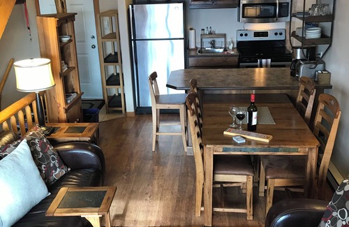 Big White Ski Resort House | Cozy 3 bedroom townhouse in Happy Valley. Dog friendly!