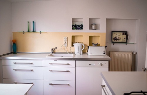Burgeresch Apartment | Cozy 3 room apartment 4 minutes near central station and city
