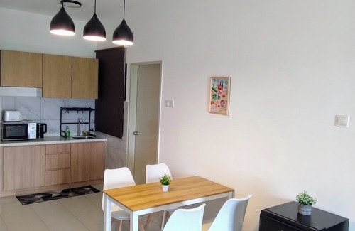 Bandar Baru Bangi House | Cozy 4-bedroom apartment with Netflix Bandar Baru Bangi