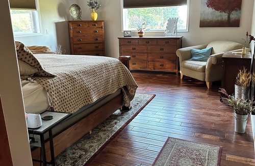 Woodland House | Cozy 4 bedroom home in beautiful, scenic Woodland, WA.