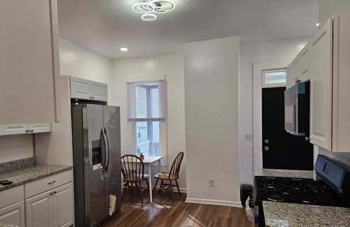 Elizabeth House | Cozy 4-bedroom house in delightful Elizabeth with AC, WiFi