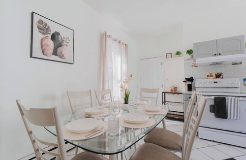 East Somerville Apartment | Cozy 4BR near Boston+gameroom