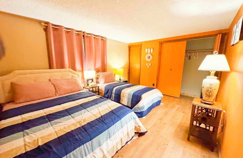 Langley Other | Cozy 5BR Farmhouse w/Pool, Hot Tub, Sauna & More!