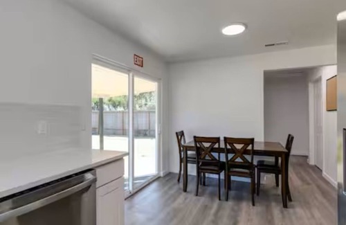 Woodburn House | Cozy Accommodations in Woodburn