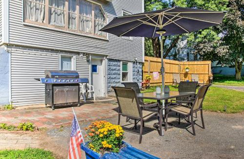Agawam Apartment | Cozy Agawam Studio with Yard 2 Miles to Six Flags!