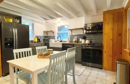 Tafton House | Cozy all season cabin w/private boathouse & dock!