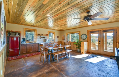 Fairplay Apartment | Cozy Alma Mountain Retreat: Fireplace & Grill