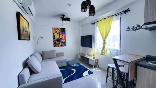 Talisay Apartment | Cozy almond drive condo in cebu