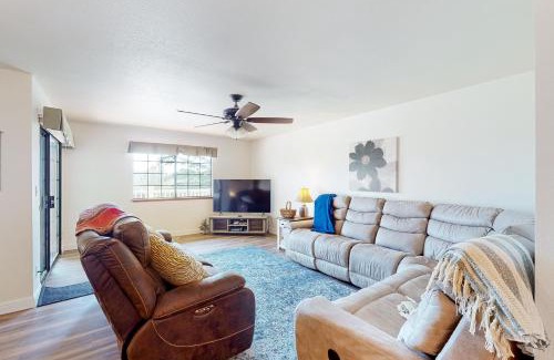 Yosemite Forks House | Cozy and Comfortable Yosemite Portal