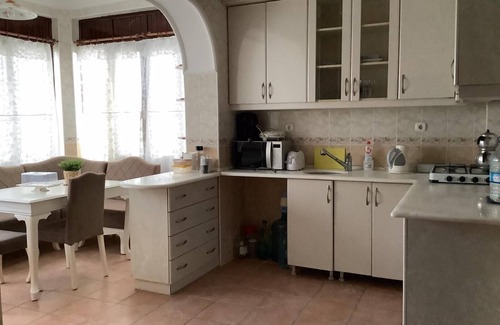 Incek Mahallesi Villa | Cozy and Spacious Villa with Fireplace