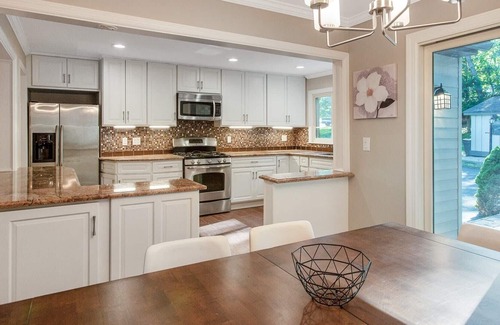 Tallman House | Cozy and Clean Cental / Northern Bergen County Home
