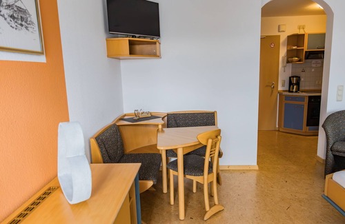 Absberg Apartment | Cozy apartment (35 sqm) with balcony and lake view