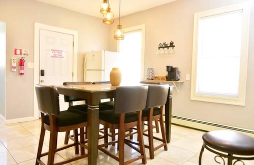Smith Hill Apartment | Cozy apartment 3rd 10min Walk Downtown | City View