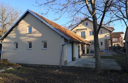 Kac Apartment | Cozy apartment for short term rent.